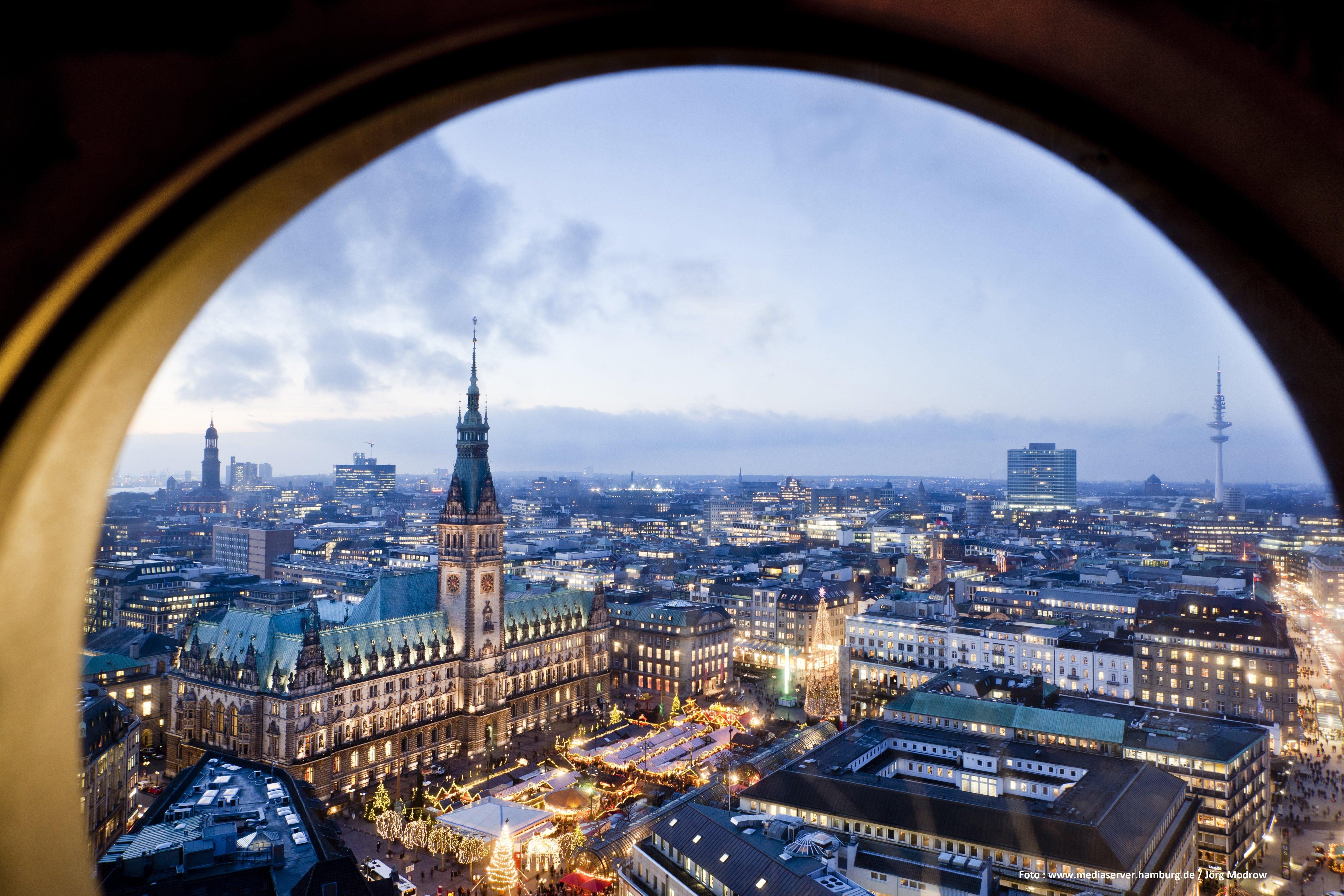 Premier Inn Hamburg City Alster Extérieur photo