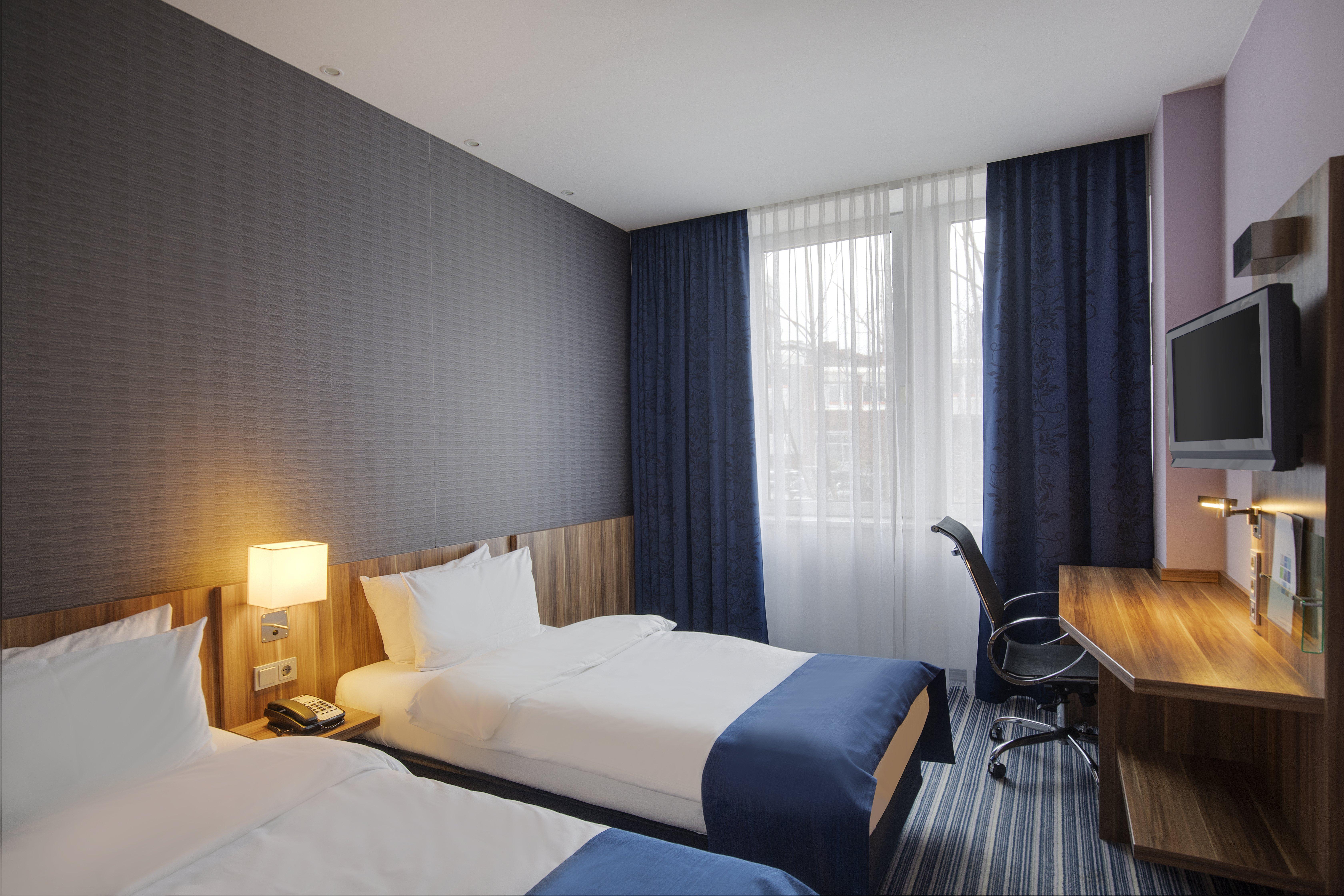 Premier Inn Hamburg City Alster Extérieur photo